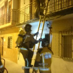 Incendio en el Barrio de Amate ~ Emergencias Sevilla